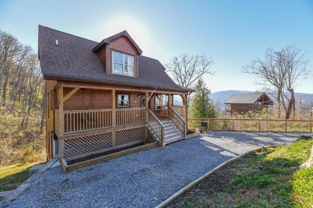 Walnut Ridge Cabin. Sleeps 7-11! Hot Tub, Pool Table, Minutes To Downtown Gatlinburg! Exteriér fotografie