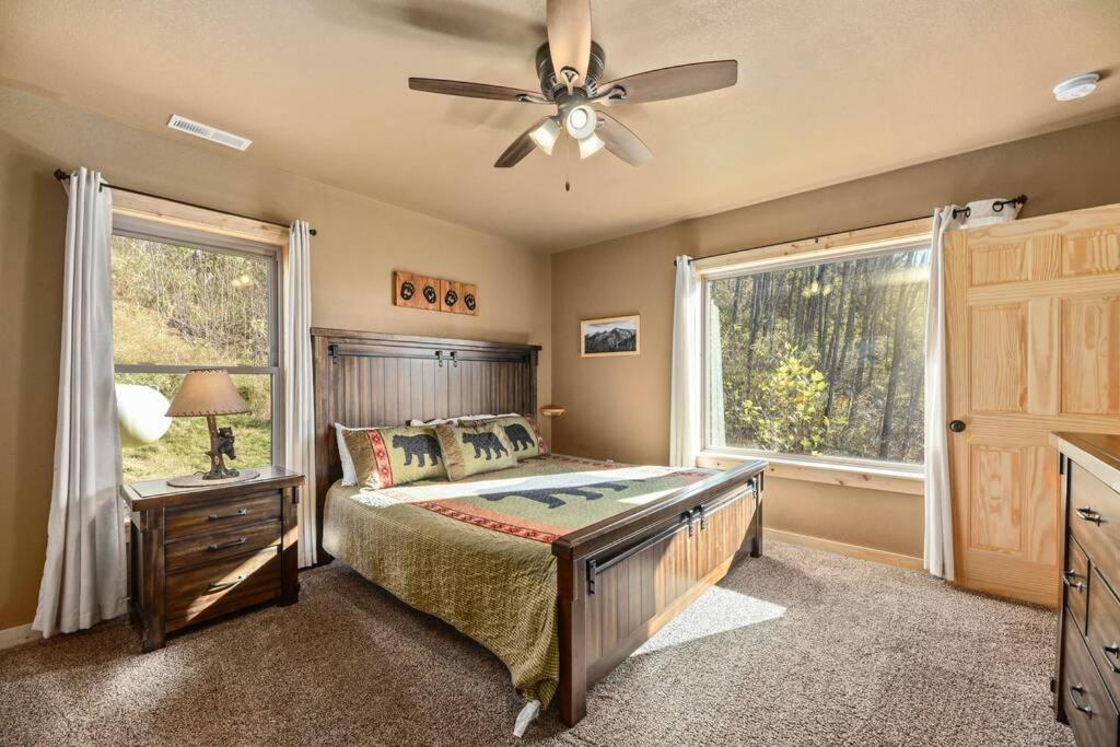 Walnut Ridge Cabin. Sleeps 7-11! Hot Tub, Pool Table, Minutes To Downtown Gatlinburg! Exteriér fotografie