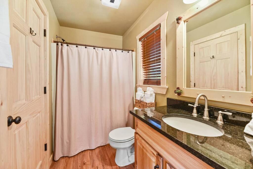 Walnut Ridge Cabin. Sleeps 7-11! Hot Tub, Pool Table, Minutes To Downtown Gatlinburg! Exteriér fotografie