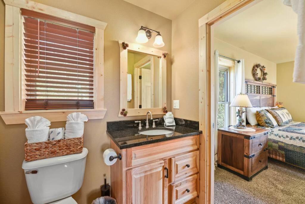 Walnut Ridge Cabin. Sleeps 7-11! Hot Tub, Pool Table, Minutes To Downtown Gatlinburg! Exteriér fotografie