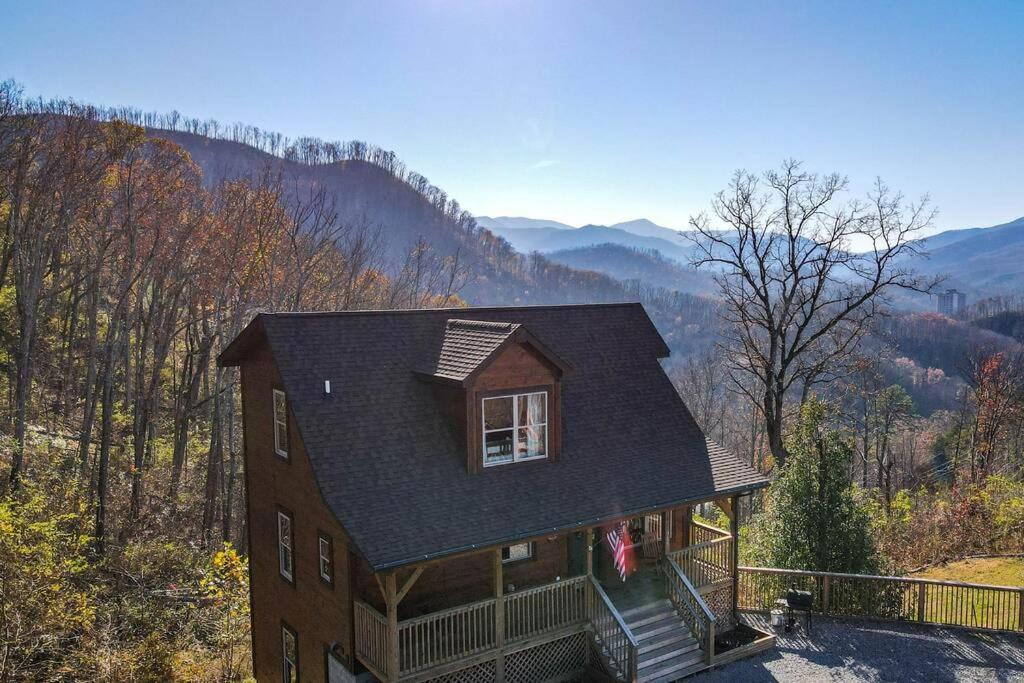 Walnut Ridge Cabin. Sleeps 7-11! Hot Tub, Pool Table, Minutes To Downtown Gatlinburg! Exteriér fotografie