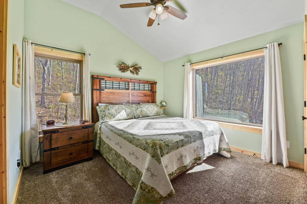 Walnut Ridge Cabin. Sleeps 7-11! Hot Tub, Pool Table, Minutes To Downtown Gatlinburg! Exteriér fotografie